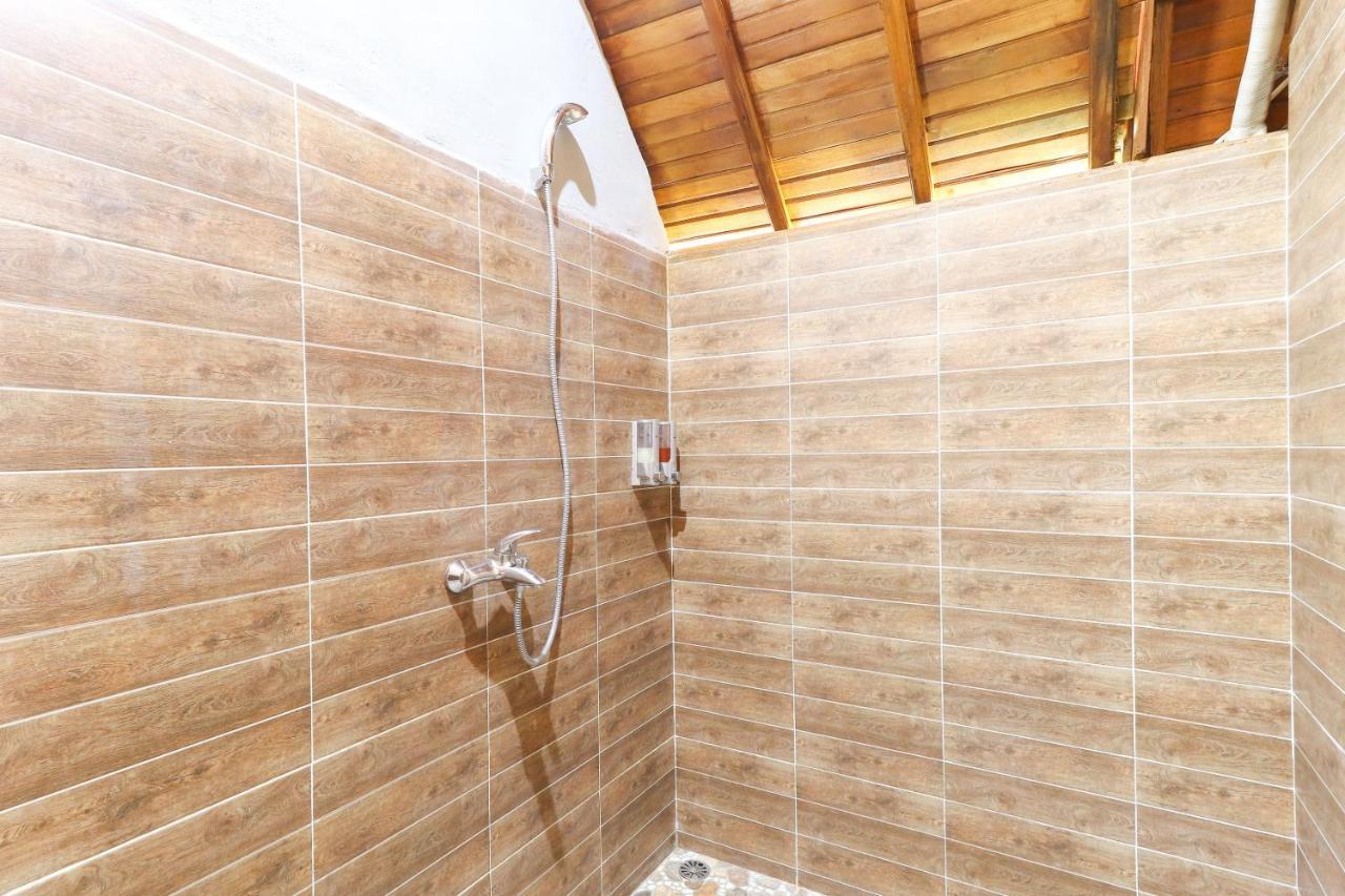 Bougainvillea Bungalow Batumadeg Zewnętrze zdjęcie